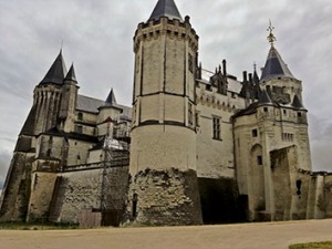 10 días por los castillos del Loira en autocaravana - Blogs de Francia - VIERNES 30/06/2017: Saumur (2)